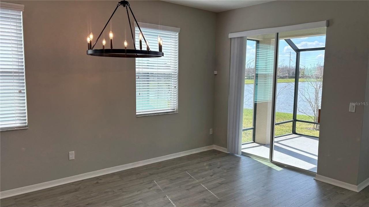 2481 Stapleford Pl - Photo 4 of 38