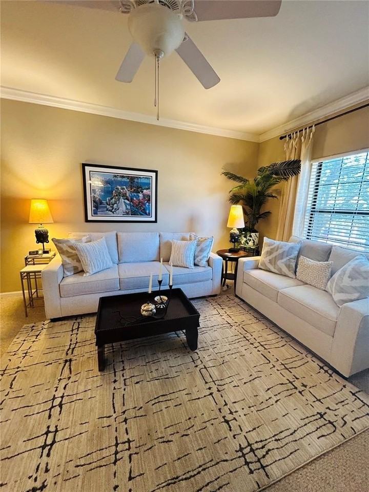 2245 Chianti Pl #726 - Photo 4 of 33