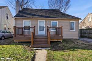 featured image of 1012 E Pearl Ave