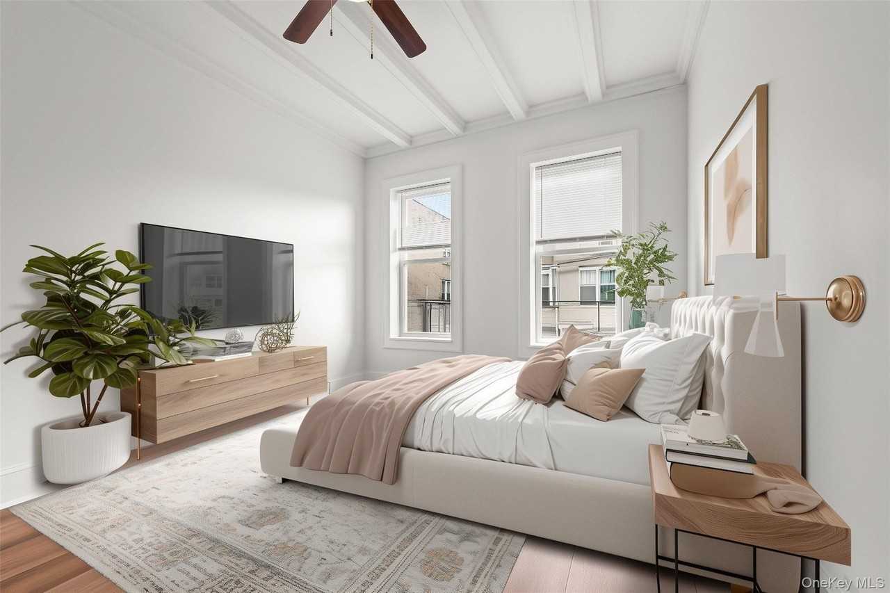 963 Utica Ave - Photo 6 of 15