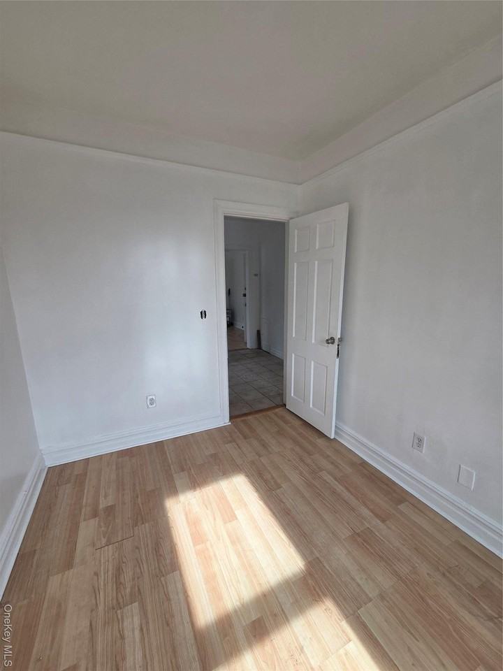 3561 Ropes Ave - Photo 6 of 10