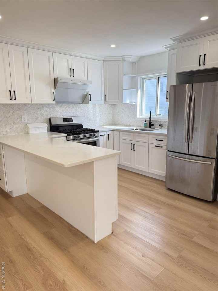 660 S 10th St - Photo 7 of 31