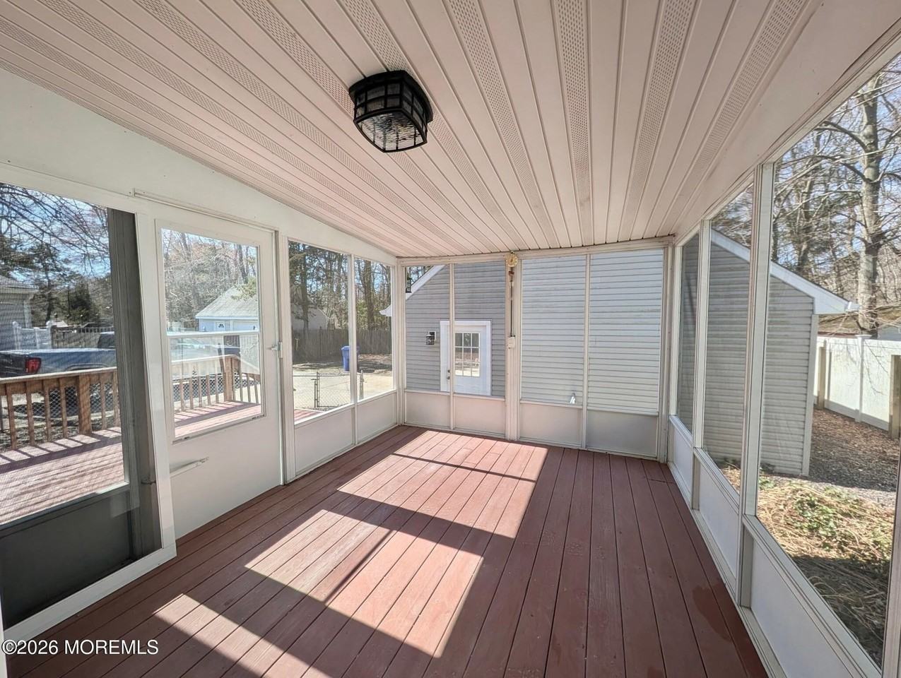 73 S Shore Dr - Photo 4 of 25