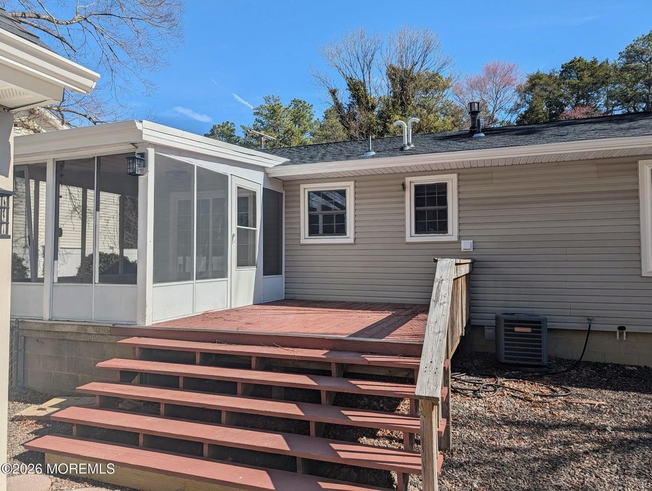 73 S Shore Dr - Photo 6 of 25