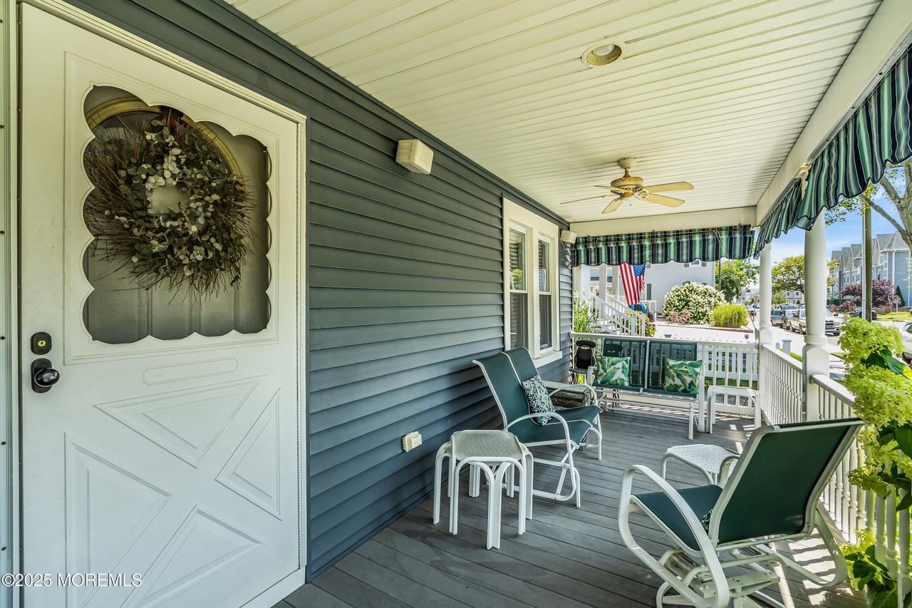 306 Ocean Park Ave - Photo 2 of 35