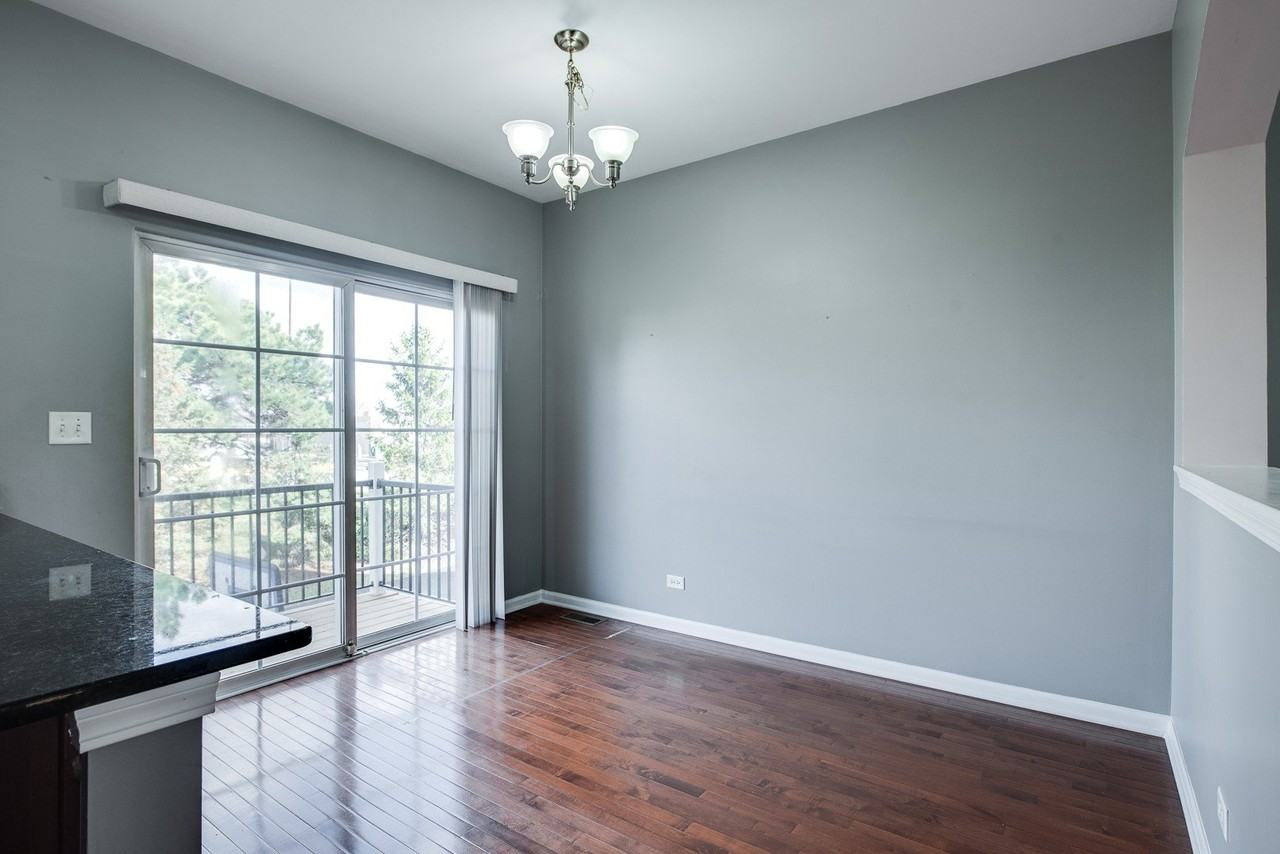 417 Plaza Pl - Photo 7 of 22