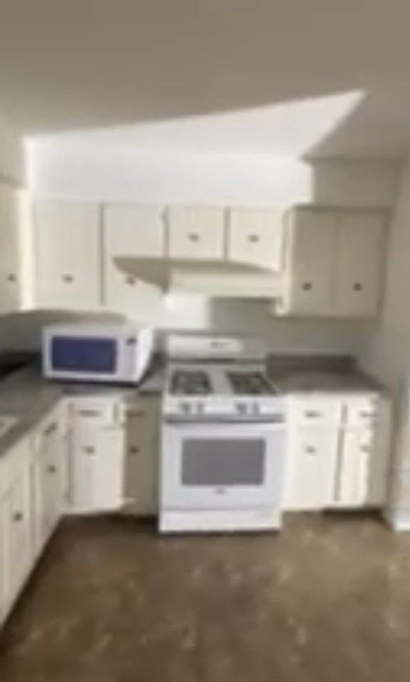 7131 Hickory St Apt 6 - Photo 4 of 7