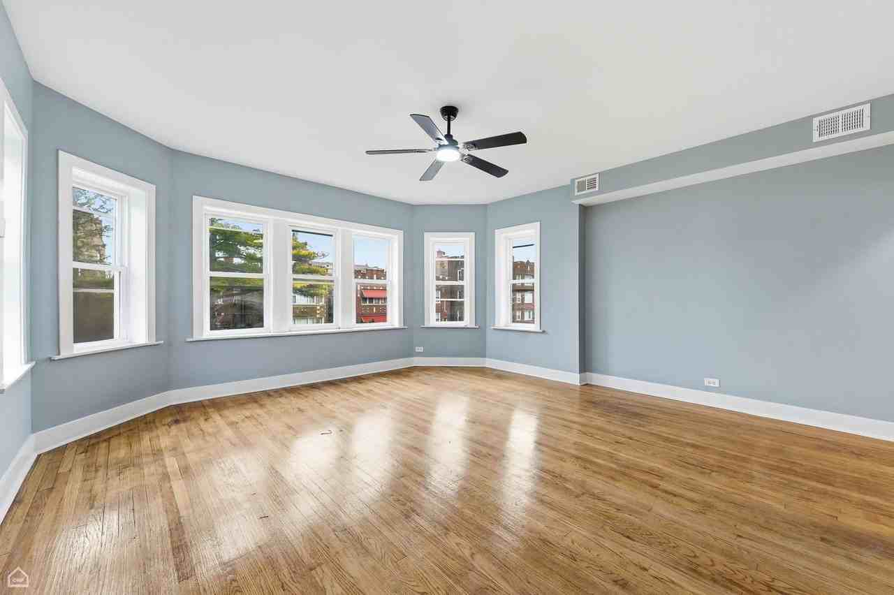 7824 S Euclid Ave Apt 1 - Photo 3 of 5