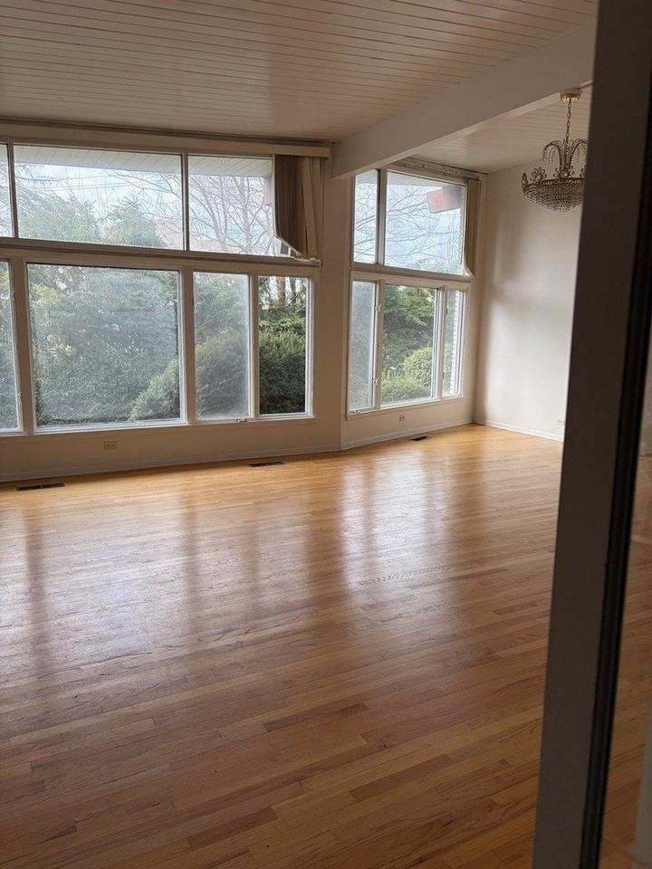 15601 108th Ave Unit B - Photo 4 of 10