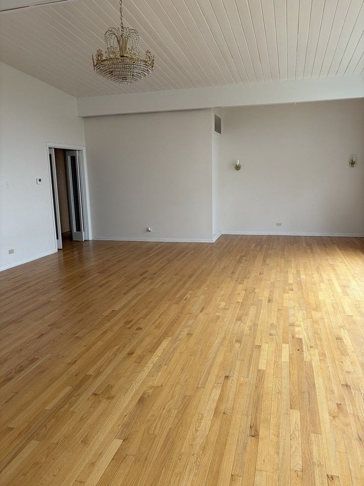 15601 108th Ave Unit B - Photo 5 of 10