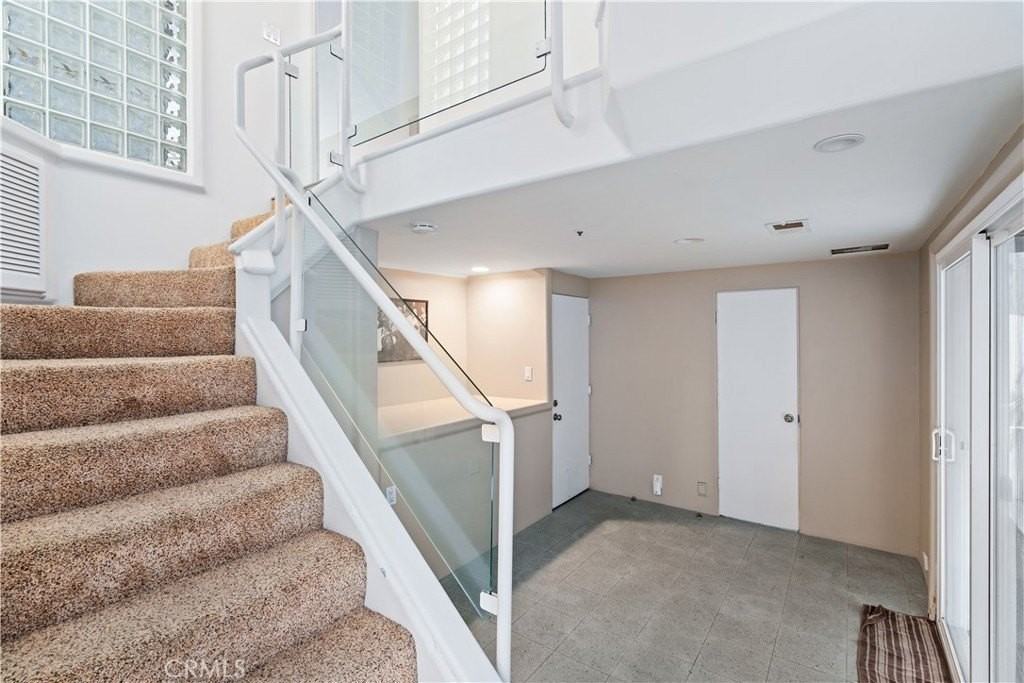 24C Pacific Ave - Photo 4 of 21