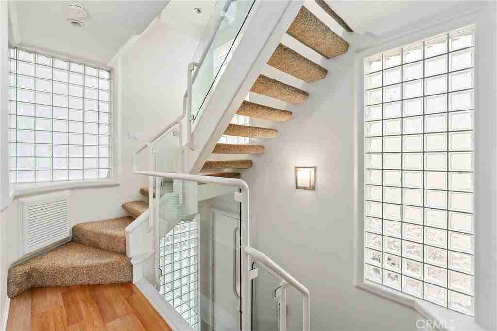 24C Pacific Ave - Photo 5 of 21