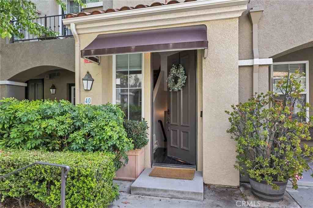 40 Via Cordoba - Photo 2 of 35