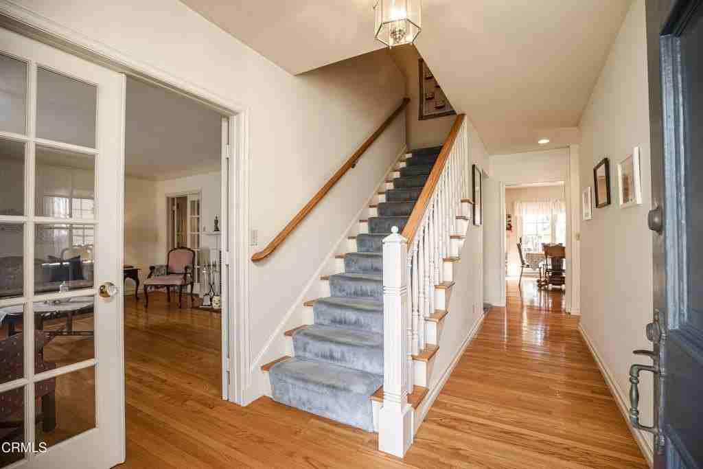 4412 Commonwealth Ave - Photo 4 of 29