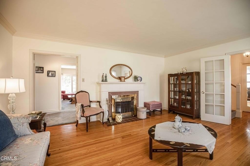 4412 Commonwealth Ave - Photo 5 of 29