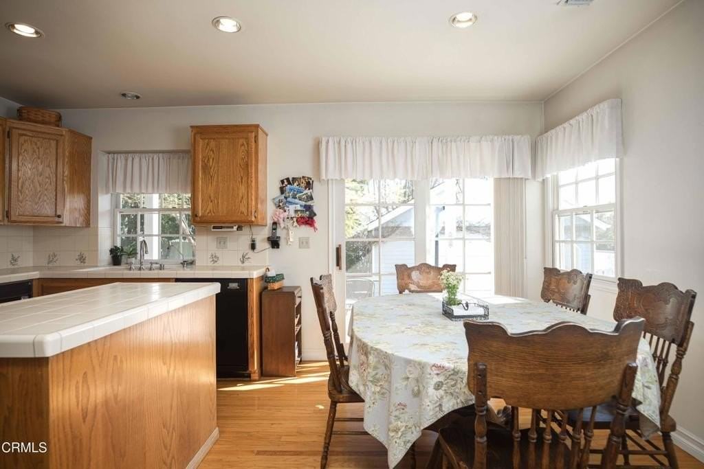 4412 Commonwealth Ave - Photo 7 of 29