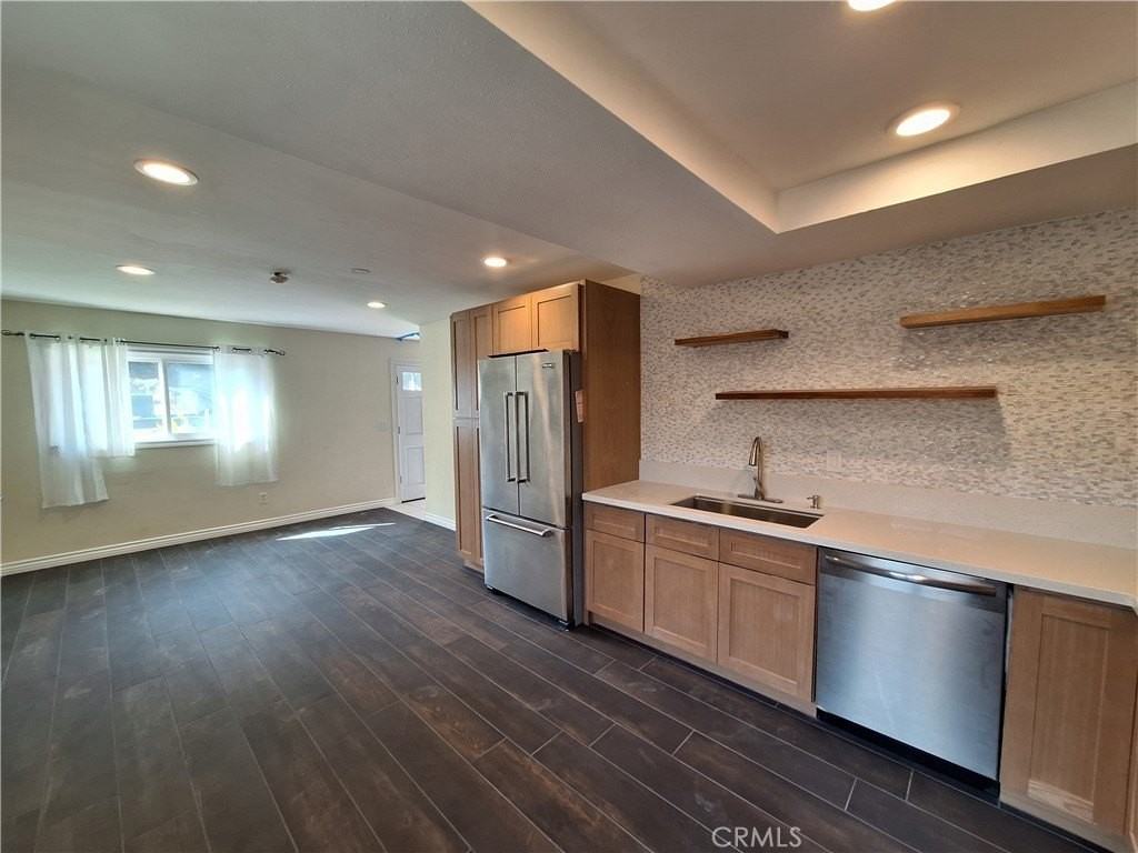 2305 Rockefeller Ln #A - Photo 4 of 49