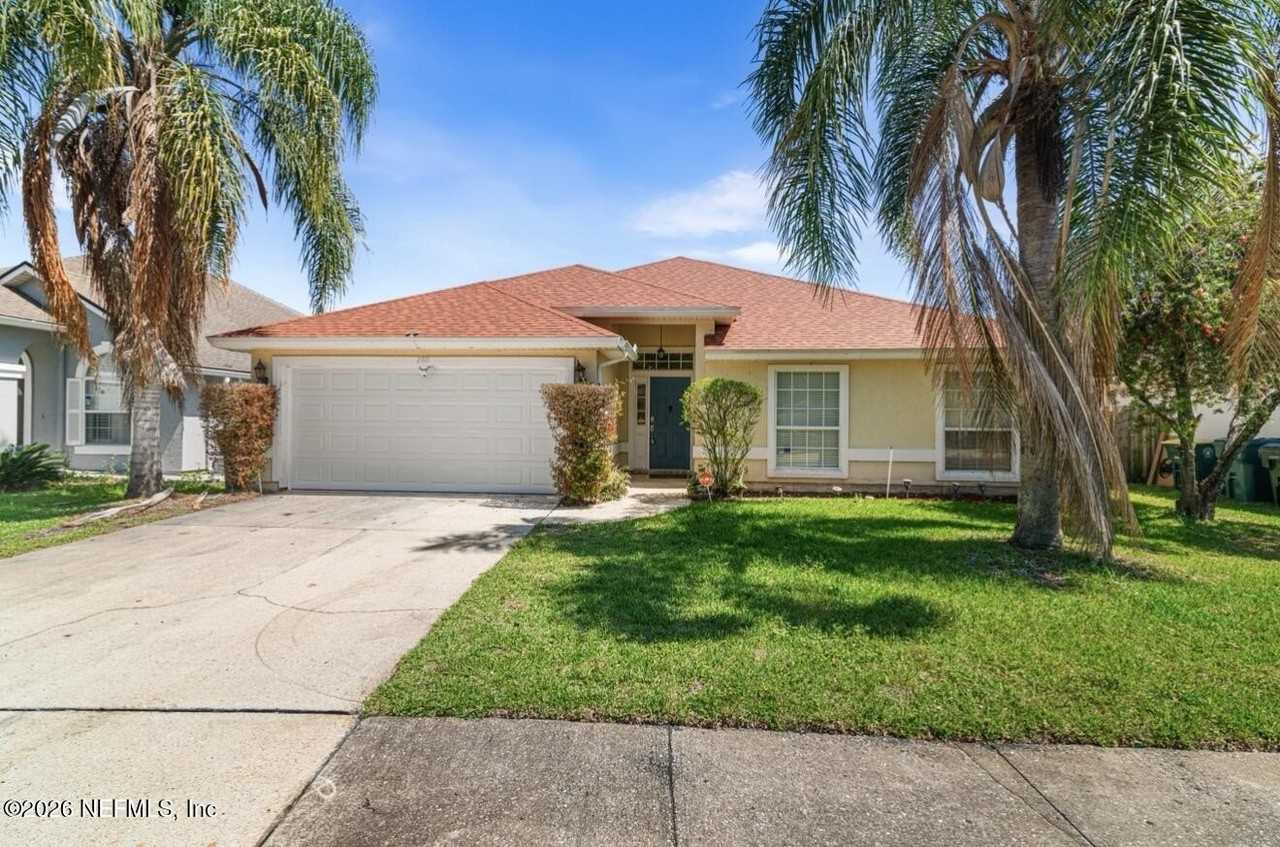 2471 Coachman Lakes Dr - Photo 2 of 37