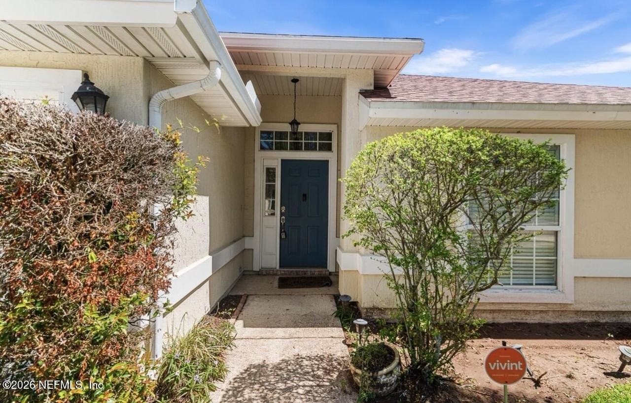 2471 Coachman Lakes Dr - Photo 4 of 37