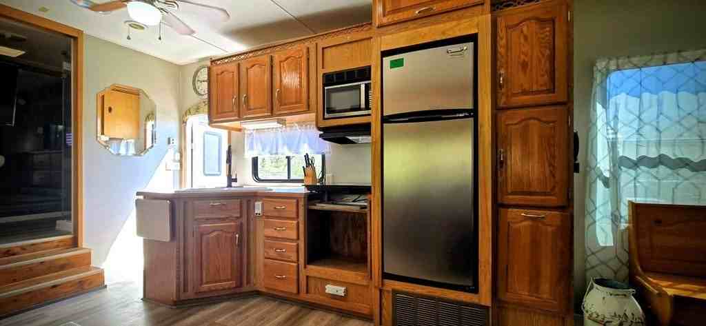 129 Moccasin Ln - Photo 4 of 24