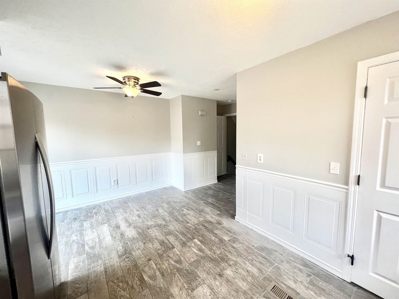 83 Derryfield Ct - Photo 7 of 25