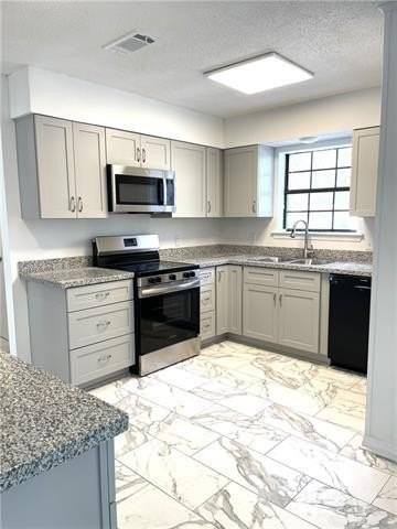 105 Wildwood Dr #105 - Photo 5 of 21