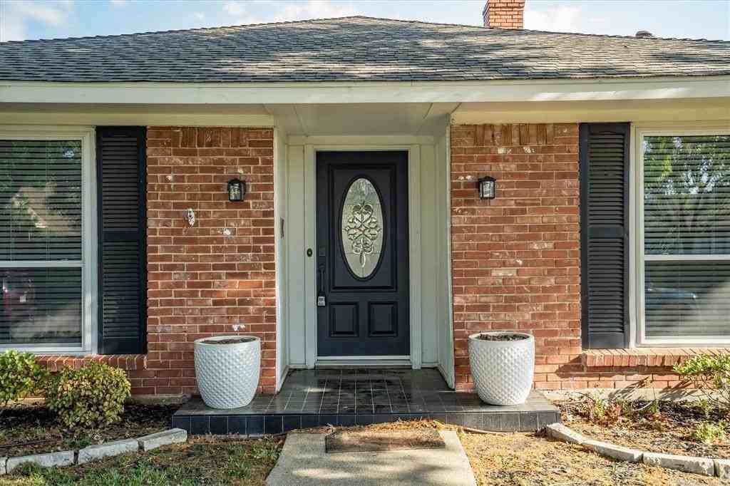 3309 Appalachian Way - Photo 4 of 40