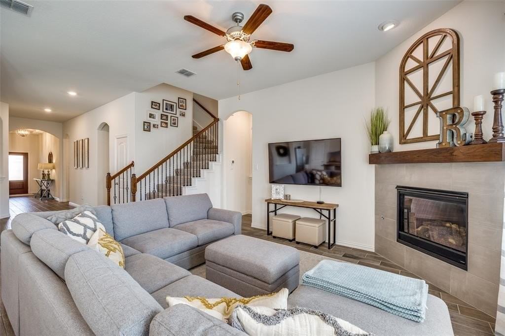 4533 Hemingway Ave - Photo 3 of 27