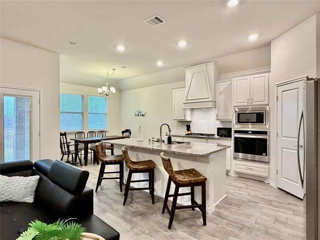 1041 Sublime Dr - Photo 7 of 26