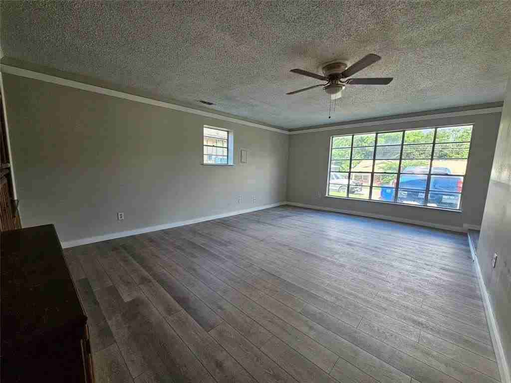 605 White St - Photo 5 of 23