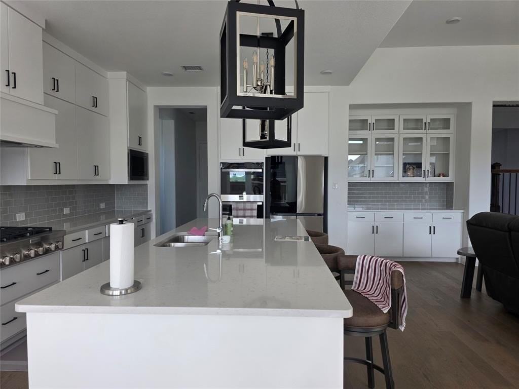 1591 Binkley Ave - Photo 7 of 39