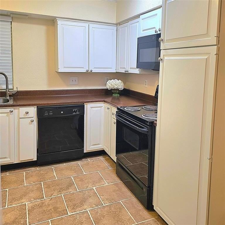 11805 Leisure Dr - Photo 4 of 14