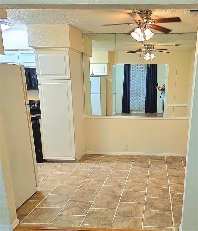 11805 Leisure Dr - Photo 5 of 14