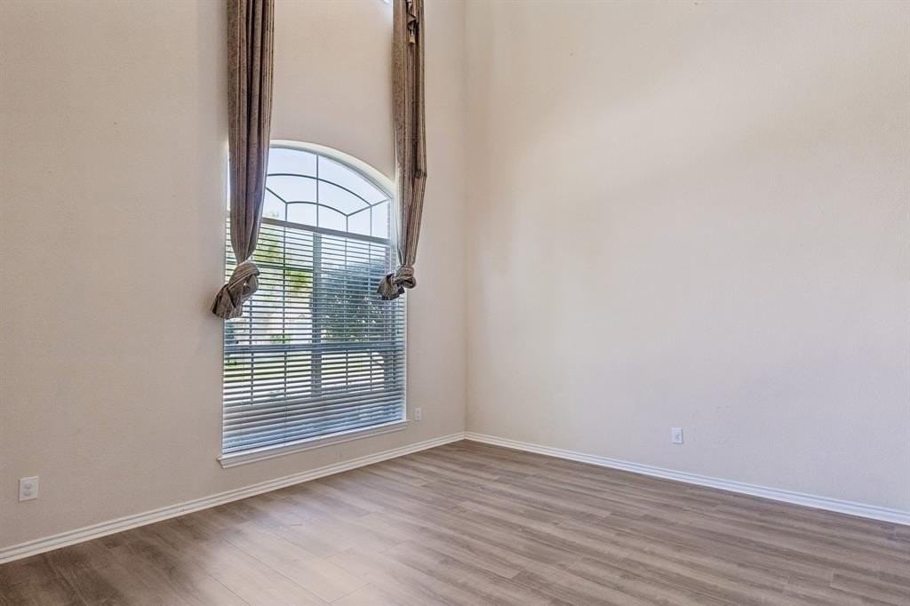 8225 Mura Dr - Photo 4 of 26