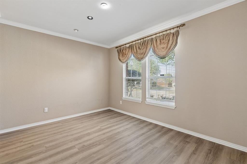 8225 Mura Dr - Photo 6 of 26