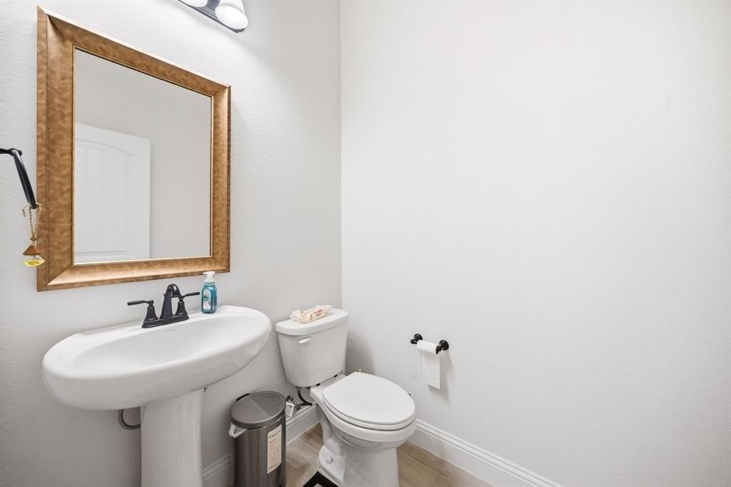 3841 Eagles Bluff Rd - Photo 6 of 36