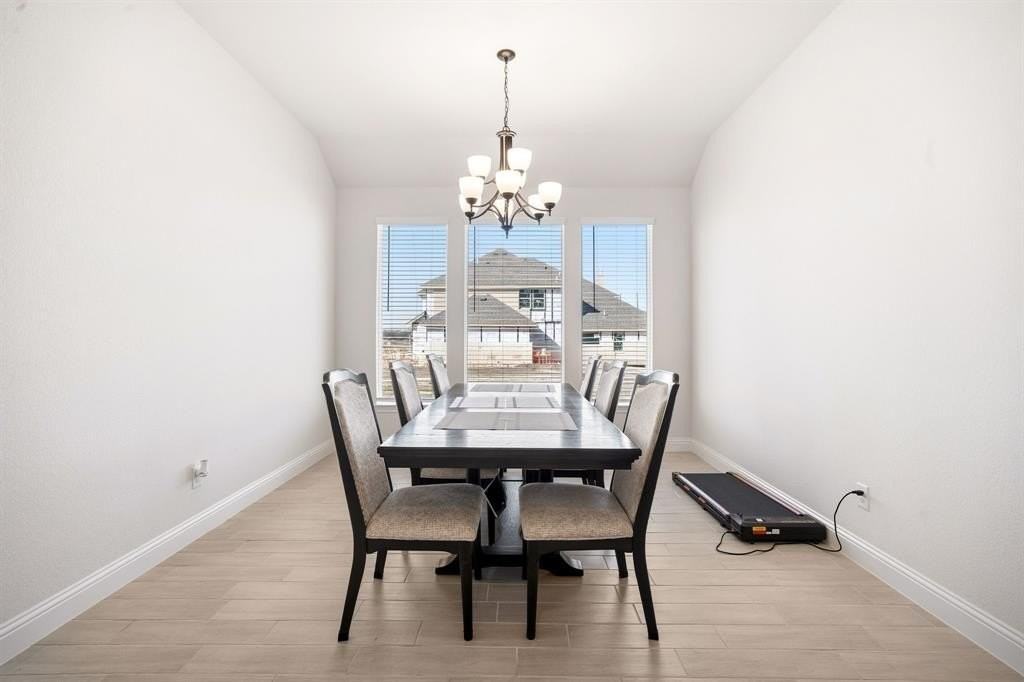 3841 Eagles Bluff Rd - Photo 7 of 36