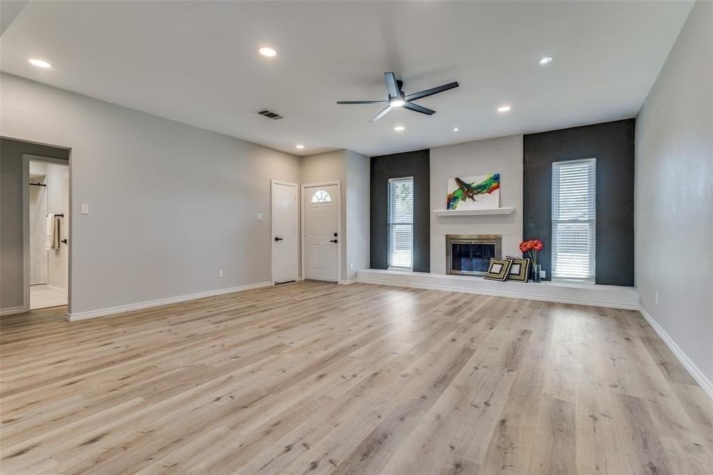 900 Hillside Ln - Photo 7 of 26