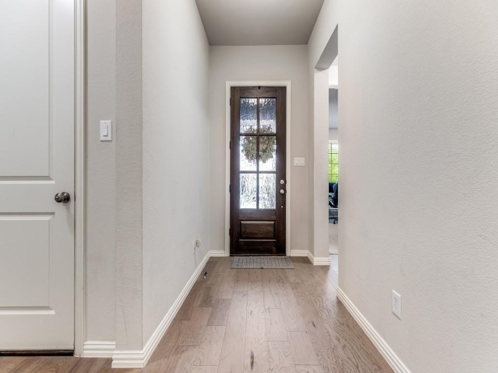 1608 Carnation St - Photo 3 of 25