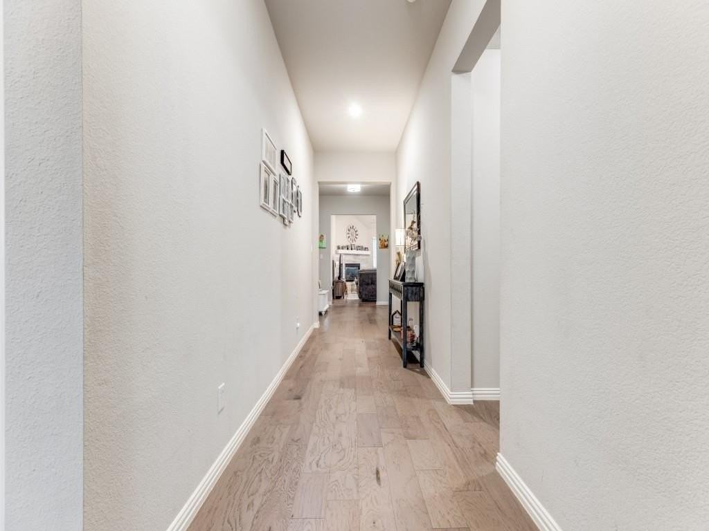 1608 Carnation St - Photo 4 of 25