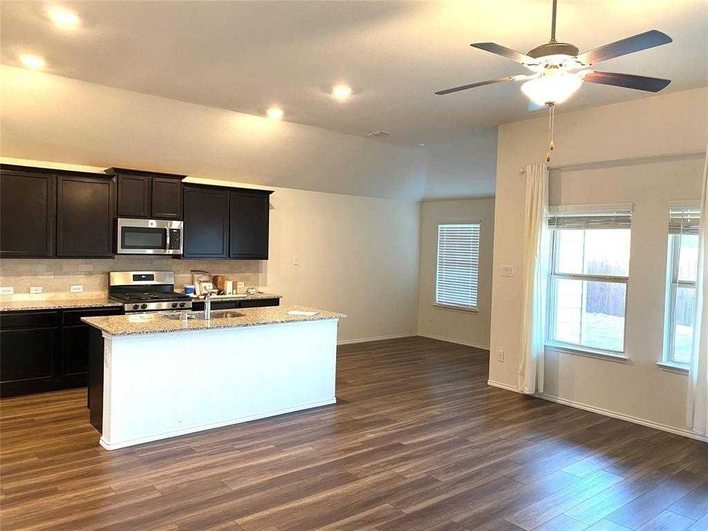 448 Saguaro Dr - Photo 2 of 12