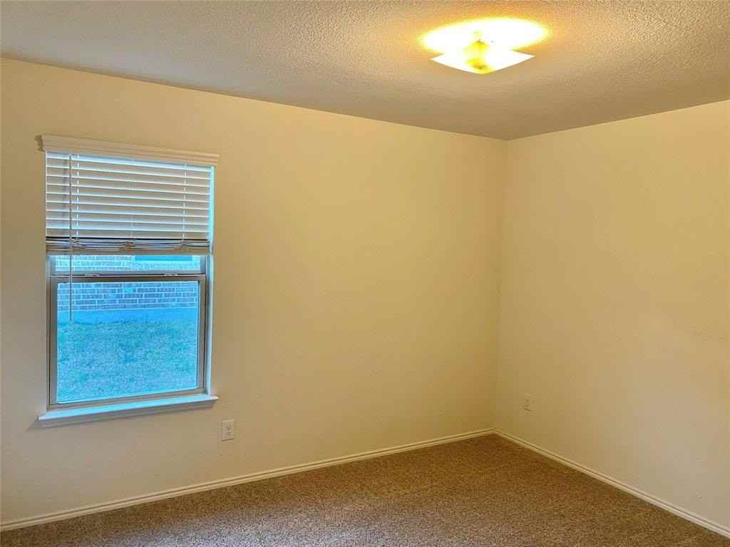 448 Saguaro Dr - Photo 5 of 12