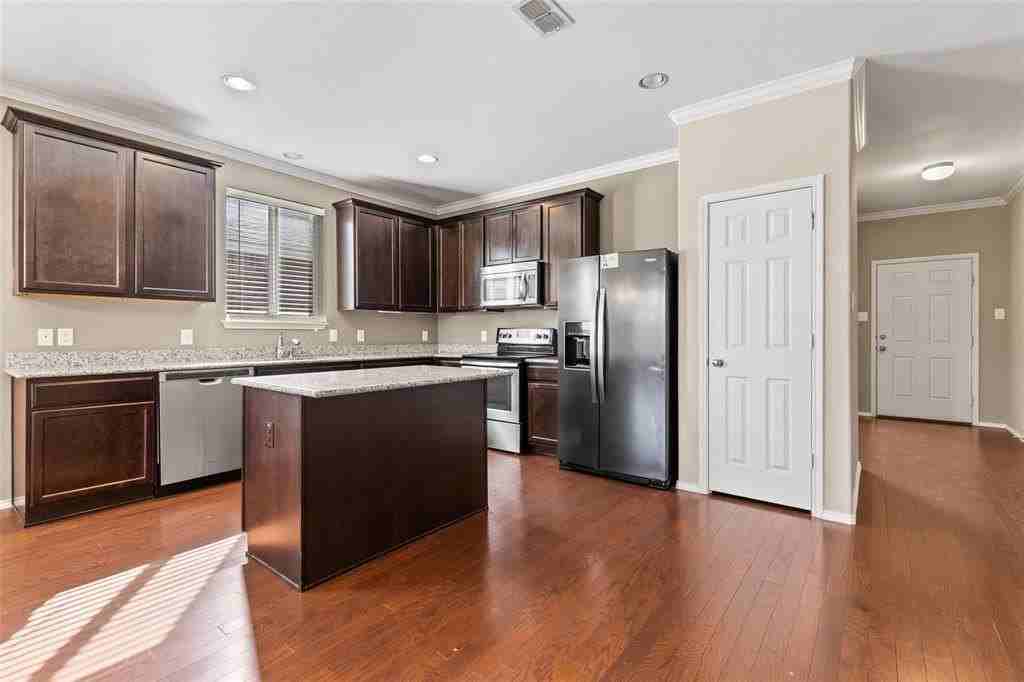 2904 Whispering Pine Blvd - Photo 3 of 17