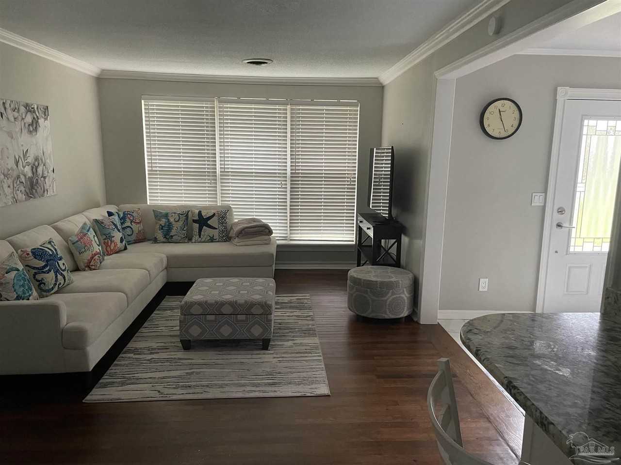 1001 Rue Max St - Photo 3 of 31