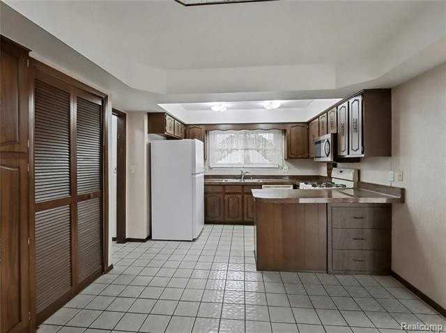 36458 Jeffrey Dr - Photo 6 of 37