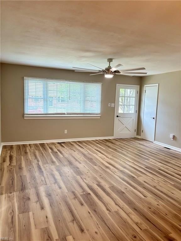 3716 Linnet Ln - Photo 4 of 38