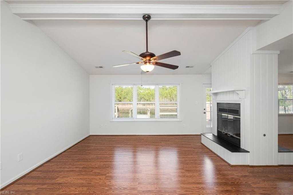 832 Daimler Dr - Photo 4 of 44