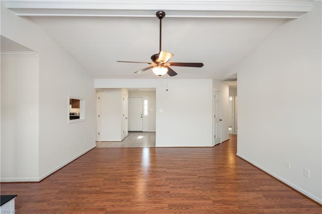 832 Daimler Dr - Photo 6 of 44