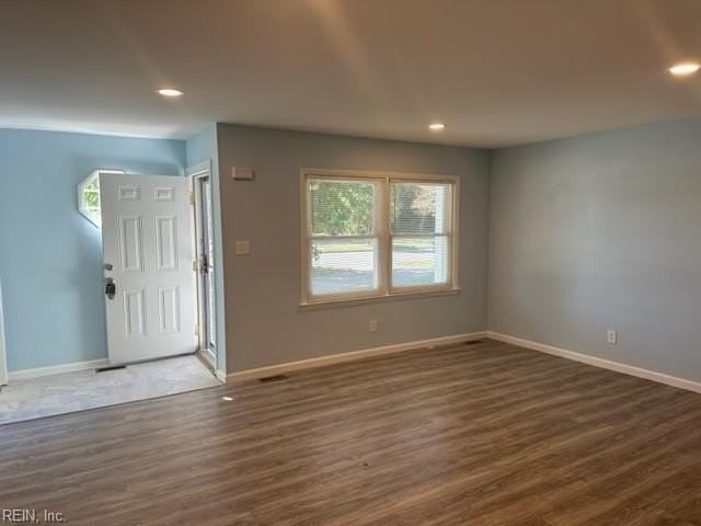 5368 Princess Anne Rd - Photo 3 of 47