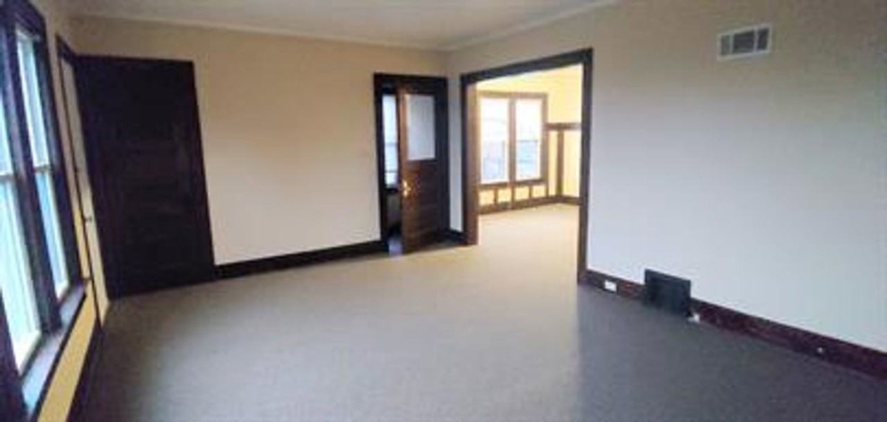 1425 N 47th St #A - Photo 4 of 8